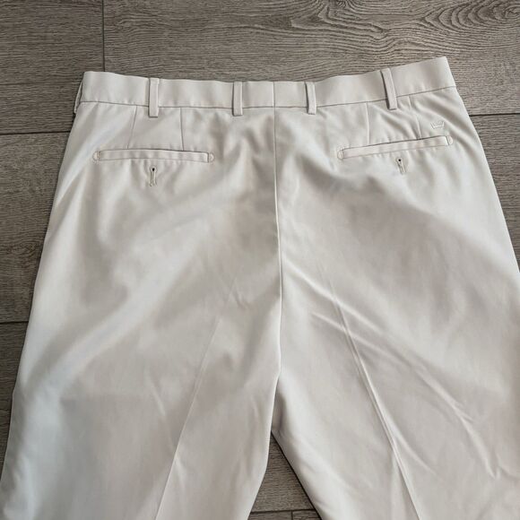 Peter Millar Wicking Golf Pants Men's sz 36x32 Khaki Preppy Athletic Casual - Picture 8 of 8